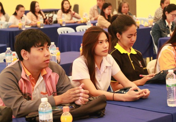 ภาพกิจกรรม คณะวิทยาศาสตร์และเทคโนโลยี จัดอบรมเชิงปฏิบัติการ เรื่อง การพัฒนานวัตกรรม