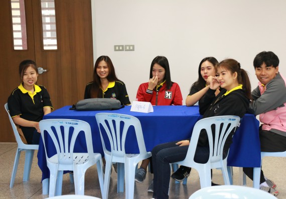 ภาพกิจกรรม โปรแกรมวิชาเคมี จัดอบรมเส้นทางอาชีพครูในอนาคต