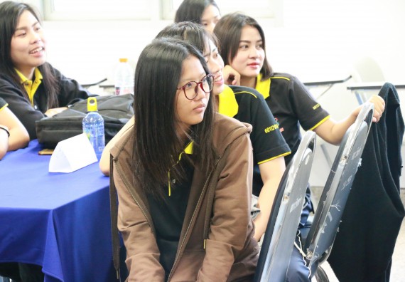 ภาพกิจกรรม โปรแกรมวิชาเคมี จัดอบรมเส้นทางอาชีพครูในอนาคต