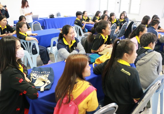 ภาพกิจกรรม โปรแกรมวิชาเคมี จัดอบรมเส้นทางอาชีพครูในอนาคต