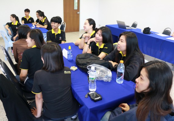 ภาพกิจกรรม โปรแกรมวิชาเคมี จัดอบรมเส้นทางอาชีพครูในอนาคต