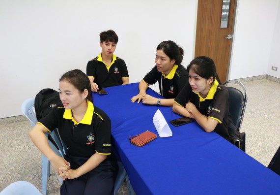 ภาพกิจกรรม โปรแกรมวิชาเคมี จัดอบรมเส้นทางอาชีพครูในอนาคต