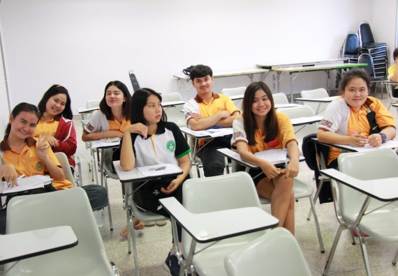 ภาพกิจกรรม คณะวิทยาศาสตร์และเทคโนโลยี จัดโครงการพัฒนาทักษะภาษาอังกฤษสำหรับนักศึกษาคณะวิทยาศาสตร์และเทคโนโลยี