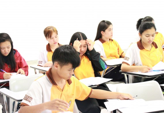 ภาพกิจกรรม คณะวิทยาศาสตร์และเทคโนโลยี จัดโครงการพัฒนาทักษะภาษาอังกฤษสำหรับนักศึกษาคณะวิทยาศาสตร์และเทคโนโลยี