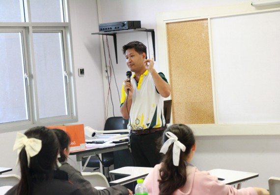 ภาพกิจกรรม คณะวิทยาศาสตร์และเทคโนโลยี จัดโครงการพัฒนาทักษะภาษาอังกฤษสำหรับนักศึกษาคณะวิทยาศาสตร์และเทคโนโลยี