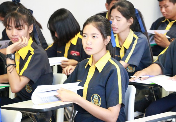 ภาพกิจกรรม โปรแกรมวิชาวิทยาศาสตร์สิ่งแวดล้อม จัดอบรมเชิงปฏิบัติการ เยาวชนศตวรรษที่ 21 รักชีวิตรักโลก รักษ์สิ่งแวดล้อม