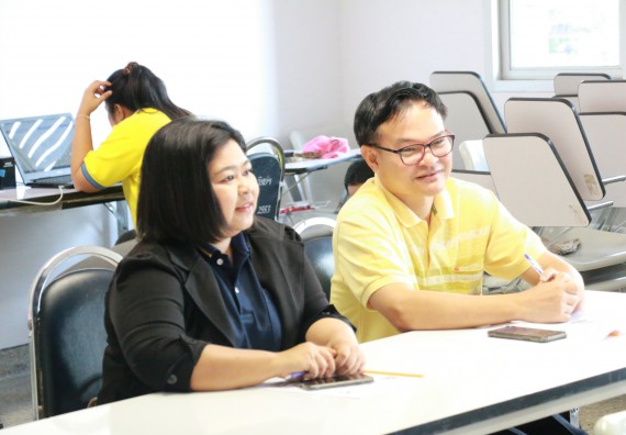 ภาพกิจกรรม โปรแกรมวิชาวิทยาศาสตร์สิ่งแวดล้อม จัดอบรมเชิงปฏิบัติการ เยาวชนศตวรรษที่ 21 รักชีวิตรักโลก รักษ์สิ่งแวดล้อม