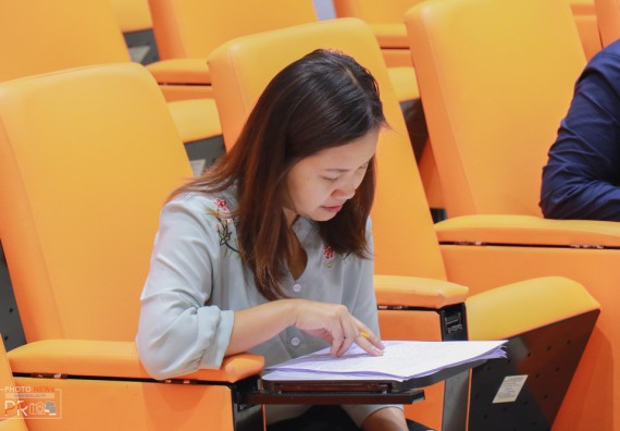 ภาพกิจกรรม นักศึกษาคณะวิทยาศาสตร์และเทคโนโลยี เข้าร่วมโครงการประกวดการเขียนเรียงความ ศาสตร์ของพระราชาช่วยพัฒนาประเทศชาติ