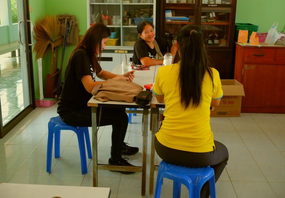 ภาพกิจกรรม โปรแกรมวิชาเคมี จัดอบรมเชิงปฏิบัติการการทำโครงงานทางเคมีโรงเรียนวังแขมวิทยาคม