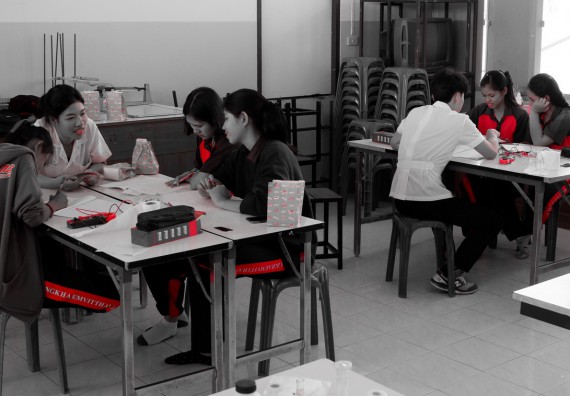 ภาพกิจกรรม โปรแกรมวิชาเคมี จัดอบรมเชิงปฏิบัติการการทำโครงงานทางเคมีโรงเรียนวังแขมวิทยาคม