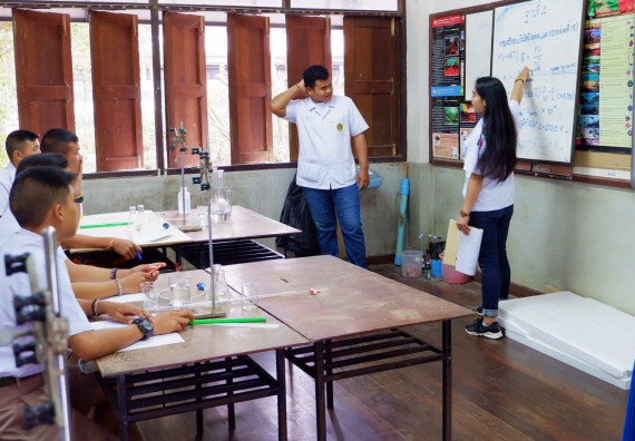 ภาพกิจกรรม โปรแกรมวิชาเคมี จัดอบรมเชิงปฏิบัติการการทำโครงงานทางเคมีโรงเรียนพรานกระต่ายพิทยาคม