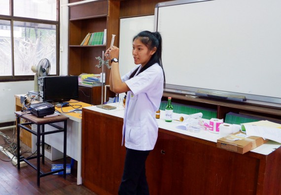 ภาพกิจกรรม โปรแกรมวิชาเคมี จัดอบรมเชิงปฏิบัติการการทำโครงงานทางเคมีโรงเรียนพรานกระต่ายพิทยาคม