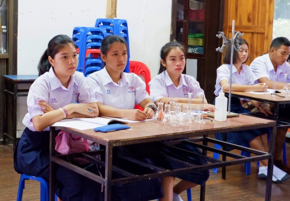 ภาพกิจกรรม โปรแกรมวิชาเคมี จัดอบรมเชิงปฏิบัติการการทำโครงงานทางเคมีโรงเรียนพรานกระต่ายพิทยาคม