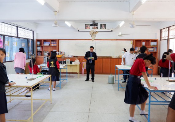 ภาพกิจกรรม โปรแกรมวิชาเคมี จัดอบรมเชิงปฏิบัติการการทำโครงงานทางเคมี