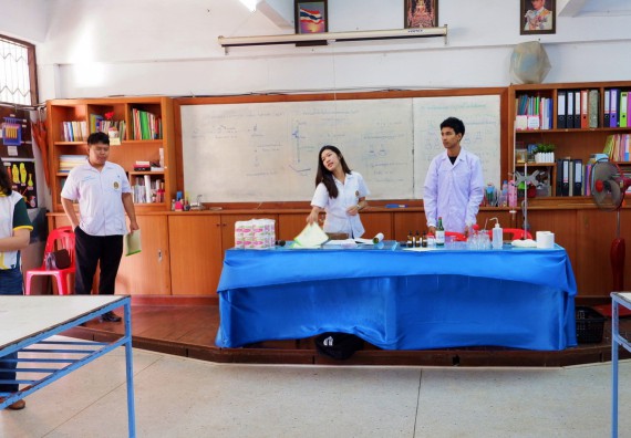 ภาพกิจกรรม โปรแกรมวิชาเคมี จัดอบรมเชิงปฏิบัติการการทำโครงงานทางเคมี