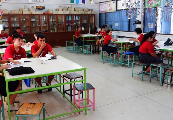 ภาพกิจกรรม โปรแกรมวิชาเคมี จัดอบรมเชิงปฏิบัติการการทำโครงงานทางเคมี