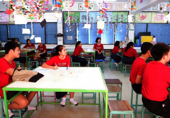 ภาพกิจกรรม โปรแกรมวิชาเคมี จัดอบรมเชิงปฏิบัติการการทำโครงงานทางเคมี