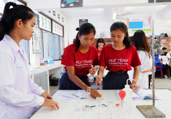 ภาพกิจกรรม โปรแกรมวิชาเคมี จัดอบรมเชิงปฏิบัติการการทำโครงงานทางเคมี