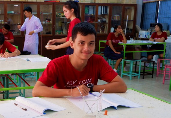 ภาพกิจกรรม โปรแกรมวิชาเคมี จัดอบรมเชิงปฏิบัติการการทำโครงงานทางเคมี