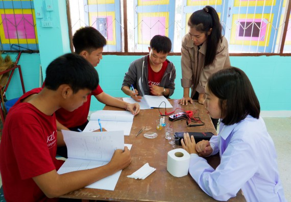 ภาพกิจกรรม โปรแกรมวิชาเคมี จัดอบรมเชิงปฏิบัติการการทำโครงงานทางเคมี