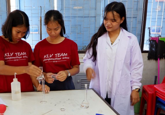 ภาพกิจกรรม โปรแกรมวิชาเคมี จัดอบรมเชิงปฏิบัติการการทำโครงงานทางเคมี