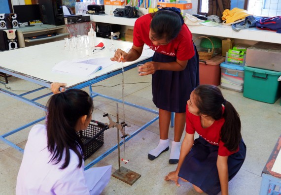 ภาพกิจกรรม โปรแกรมวิชาเคมี จัดอบรมเชิงปฏิบัติการการทำโครงงานทางเคมี