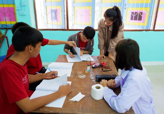 ภาพกิจกรรม โปรแกรมวิชาเคมี จัดอบรมเชิงปฏิบัติการการทำโครงงานทางเคมี