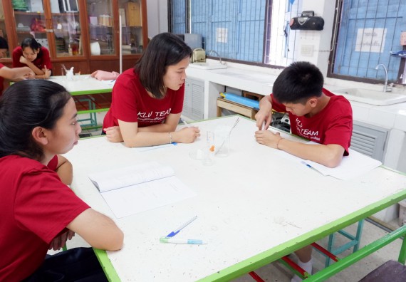 ภาพกิจกรรม โปรแกรมวิชาเคมี จัดอบรมเชิงปฏิบัติการการทำโครงงานทางเคมี