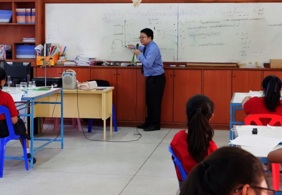 ภาพกิจกรรม โปรแกรมวิชาเคมี จัดอบรมเชิงปฏิบัติการการทำโครงงานทางเคมี