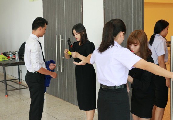 ภาพกิจกรรม คณะวิทยาศาสตร์และเทคโนโลยี จัดกิจกรรมพัฒนาทักษะด้านภาษาอังกฤษสำหรับนักศึกษาคณะวิทยาศาสตร์และเทคโนโลยี (สอบ TOEIC)