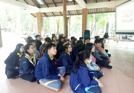 ภาพกิจกรรม โปรแกรมวิชาเคมี จัดกิจกรรมพัฒนาจิตวิญญาณความเป็นครูสู่การเป็นครูมืออาชีพ