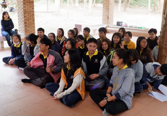 ภาพกิจกรรม โปรแกรมวิชาเคมี จัดกิจกรรมพัฒนาจิตวิญญาณความเป็นครูสู่การเป็นครูมืออาชีพ