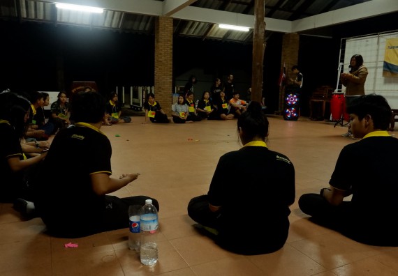 ภาพกิจกรรม โปรแกรมวิชาเคมี จัดกิจกรรมพัฒนาจิตวิญญาณความเป็นครูสู่การเป็นครูมืออาชีพ