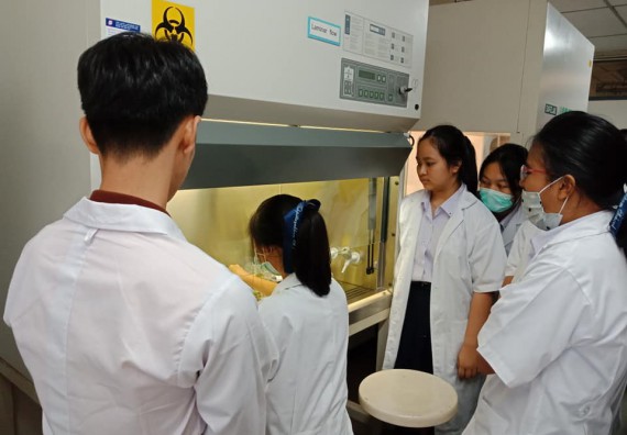 โปรแกรมวิชาชีววิทยา จัดค่ายเทคนิคปลอดเชื้อและเพาะเลี้ยงเนื้อเยื่อพืช