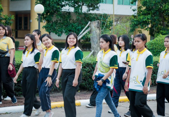 ภาพกิจกรรม สโมสรนักศึกษาคณะวิทยาศาสตร์และเทคโนโลยี จัดโครงการกีฬาสานสัมพันธ์น้องพี่ คณะวิทยาศาสตร์และเทคโนโลยี