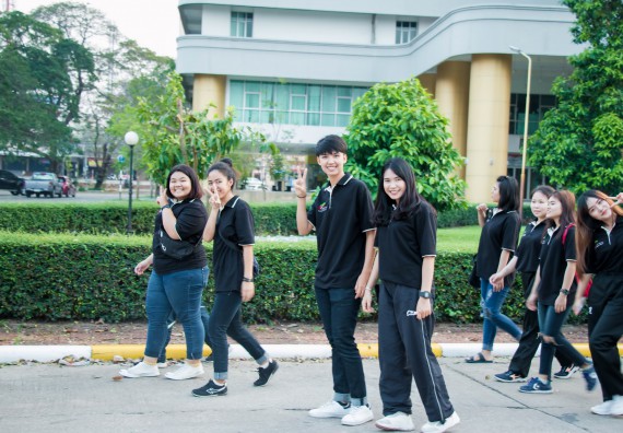 ภาพกิจกรรม สโมสรนักศึกษาคณะวิทยาศาสตร์และเทคโนโลยี จัดโครงการกีฬาสานสัมพันธ์น้องพี่ คณะวิทยาศาสตร์และเทคโนโลยี