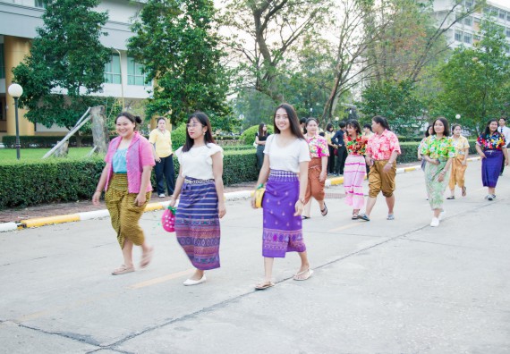 ภาพกิจกรรม สโมสรนักศึกษาคณะวิทยาศาสตร์และเทคโนโลยี จัดโครงการกีฬาสานสัมพันธ์น้องพี่ คณะวิทยาศาสตร์และเทคโนโลยี