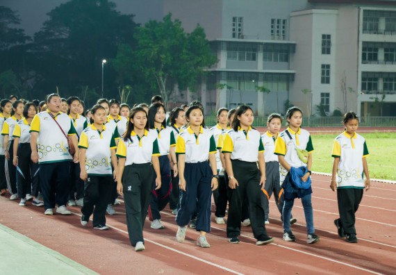 ภาพกิจกรรม สโมสรนักศึกษาคณะวิทยาศาสตร์และเทคโนโลยี จัดโครงการกีฬาสานสัมพันธ์น้องพี่ คณะวิทยาศาสตร์และเทคโนโลยี