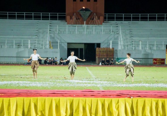 ภาพกิจกรรม สโมสรนักศึกษาคณะวิทยาศาสตร์และเทคโนโลยี จัดโครงการกีฬาสานสัมพันธ์น้องพี่ คณะวิทยาศาสตร์และเทคโนโลยี