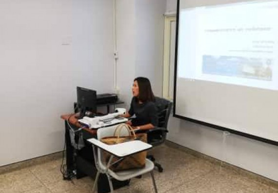 ภาพกิจกรรม โปรแกรมวิชาวิทยาศาสตร์และเทคโนโลยีการอาหาร จัดอบรมเชิงปฏิบัติการ เรื่อง การขอเลขสารรบอาหารและจัดทำฉลาก