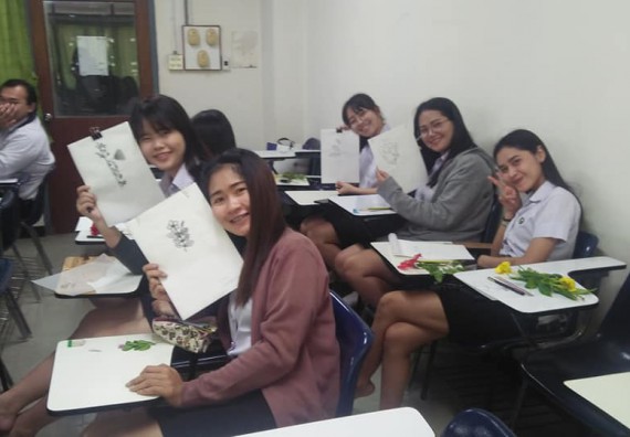 ภาพกิจกรรม โปรแกรมวิชาชีววิทยา	จัดกิจกรรมการอบรมวาดภาพทางวิทยาศาสตร์