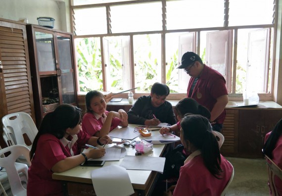 ภาพกิจกรรม โปรแกรมวิชาฟิสิกส์ จัดกิจกรรมนักฟิสิกส์รุ่นเยาว์ ปีที่ 6