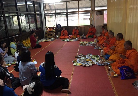 ภาพกิจกรรม โปรแกรมวิชาสาธารณสุขศาสตร์ จัดกิจกรรมทำบุญโปรแกรมวิชาสาธารณสุขศาสตร์