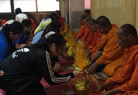 ภาพกิจกรรม โปรแกรมวิชาสาธารณสุขศาสตร์ จัดกิจกรรมทำบุญโปรแกรมวิชาสาธารณสุขศาสตร์