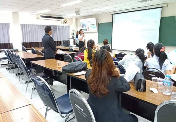 ภาพกิจกรรม โปรแกรมวิชาคณิตศาสตร์ จัดอบรมเชิงปฏิบัติการการสร้างนักวิจัยคณิตศาสตร์ (workshop) ตามโครงการ Work integrated learing (WIL)