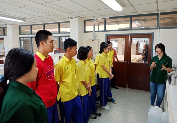 ภาพกิจกรรม โปรแกรมวิชาชีววิทยา	จัดการอบรมเชิงปฏิบัติการการเพาะเลี้ยงเนื้อเยื่อกล้วยไข่