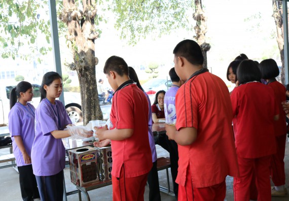 ภาพกิจกรรม โปรแกรมวิชาคณิตศาสตร์ จัดโครงการบูรณาการการจัดการเรียนการสอน ค่ายโครงงานคณิตศาสตร์ฯ