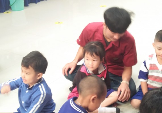 ภาพกิจกรรม โปรแกรมวิชาฟิสิกส์ จัดโครงการ Science for kids (ค่ายวิทยาศาสตร์สำหรับเด็ก)