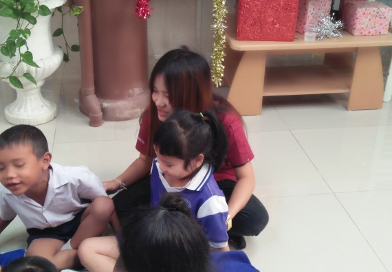 ภาพกิจกรรม โปรแกรมวิชาฟิสิกส์ จัดโครงการ Science for kids (ค่ายวิทยาศาสตร์สำหรับเด็ก)