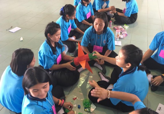 ภาพกิจกรรม โปรแกรมวิชาฟิสิกส์ จัดกิจกรรม ค่ายดาราศาสตร์สัญจร ปีที่ 6